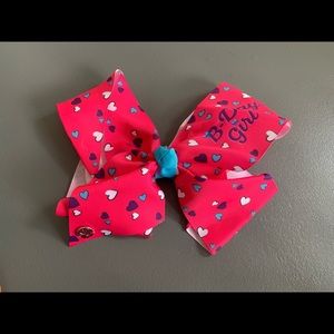 Jojo Siwa bow